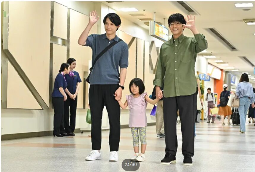 『西園寺さんは家事をしない』公式ツーショットの松村北斗 × 津田健次郎